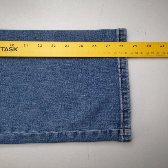 Wrangler Men's Size 36/30 Lighter Wash Slim Straight Blue Jeans - Picture 13 of 13